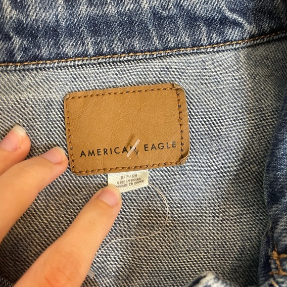 American Eagle boxy oversized denim jean jacket - Picture 2 of 4
